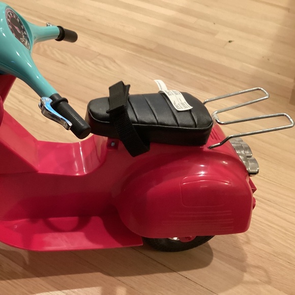 Our Generation Doll + Bike Scooter Like New - Picture 3 of 8